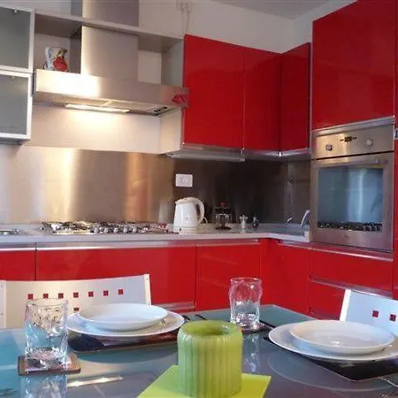 Apartment Sleeps 6